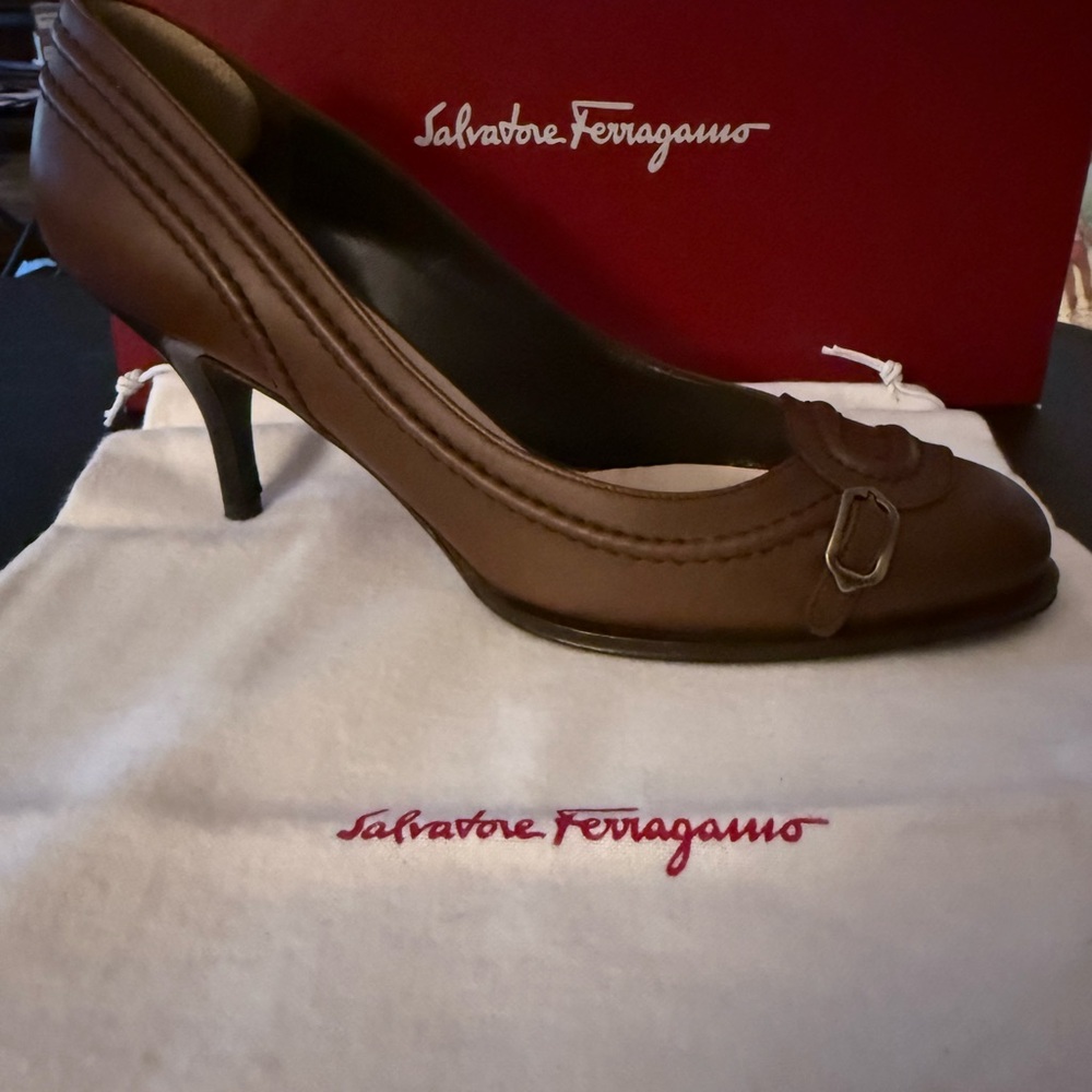Salvatore Ferragamo Brown Heels Classic Pump Style